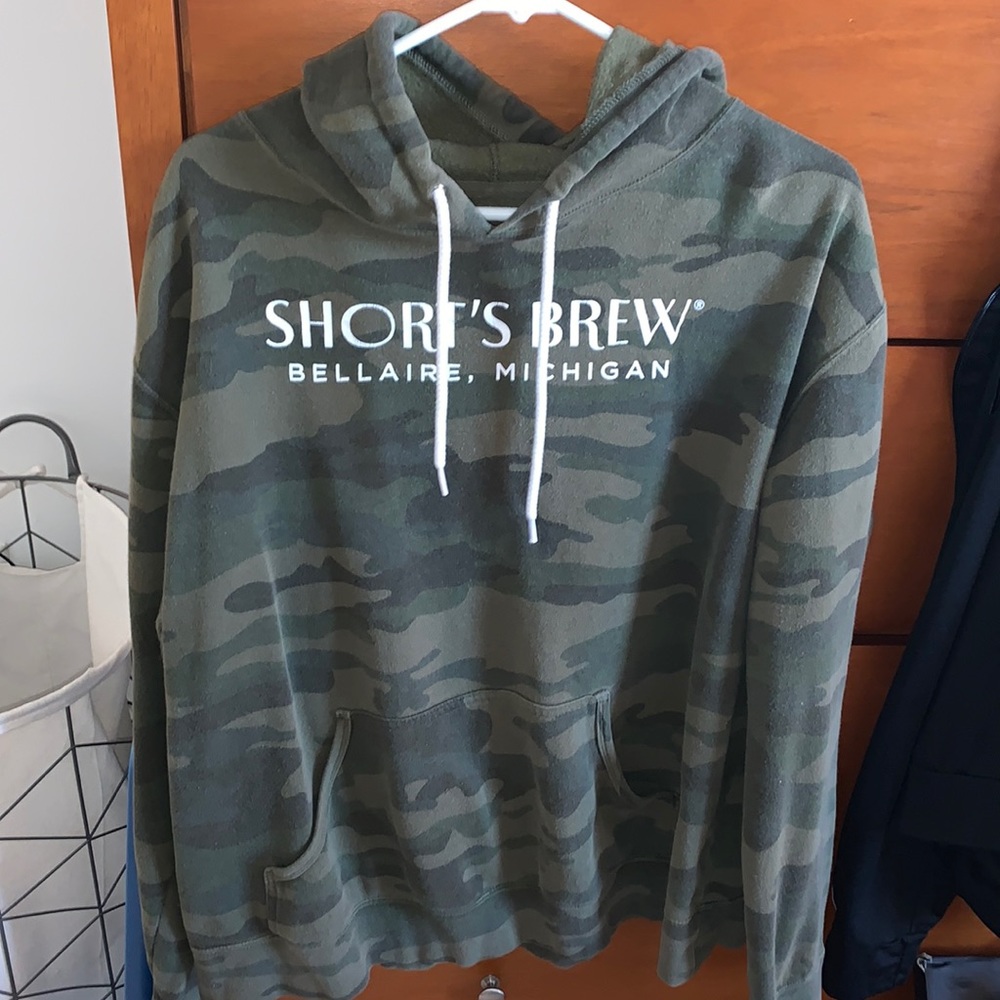 Short’s Brewery Women’s Plus Size Camo Hoodie
